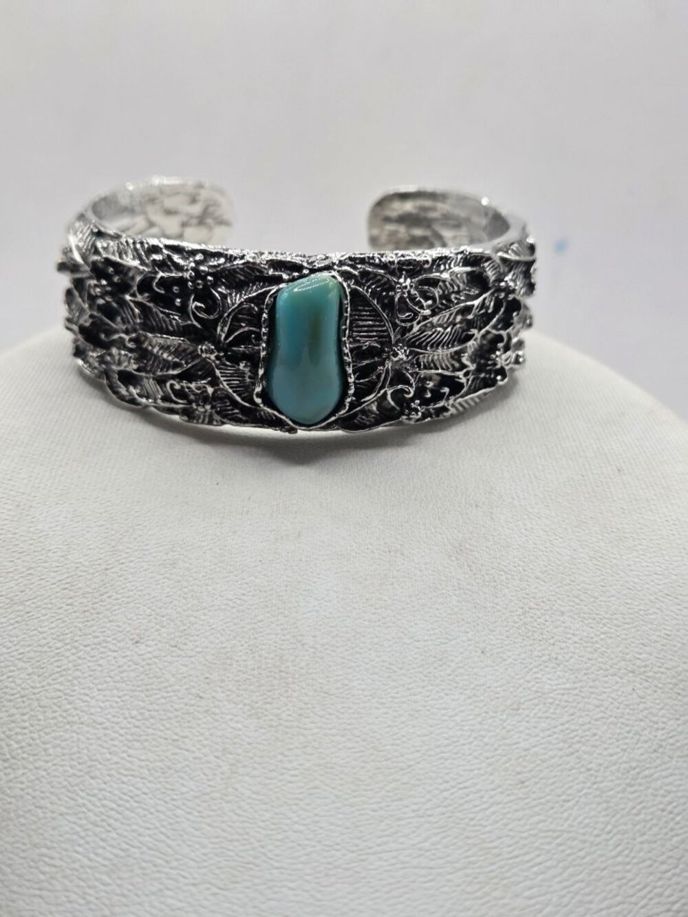 Silver Tone Cuff Bracelet With Faux Turquoise & Detailed Floral Engraving